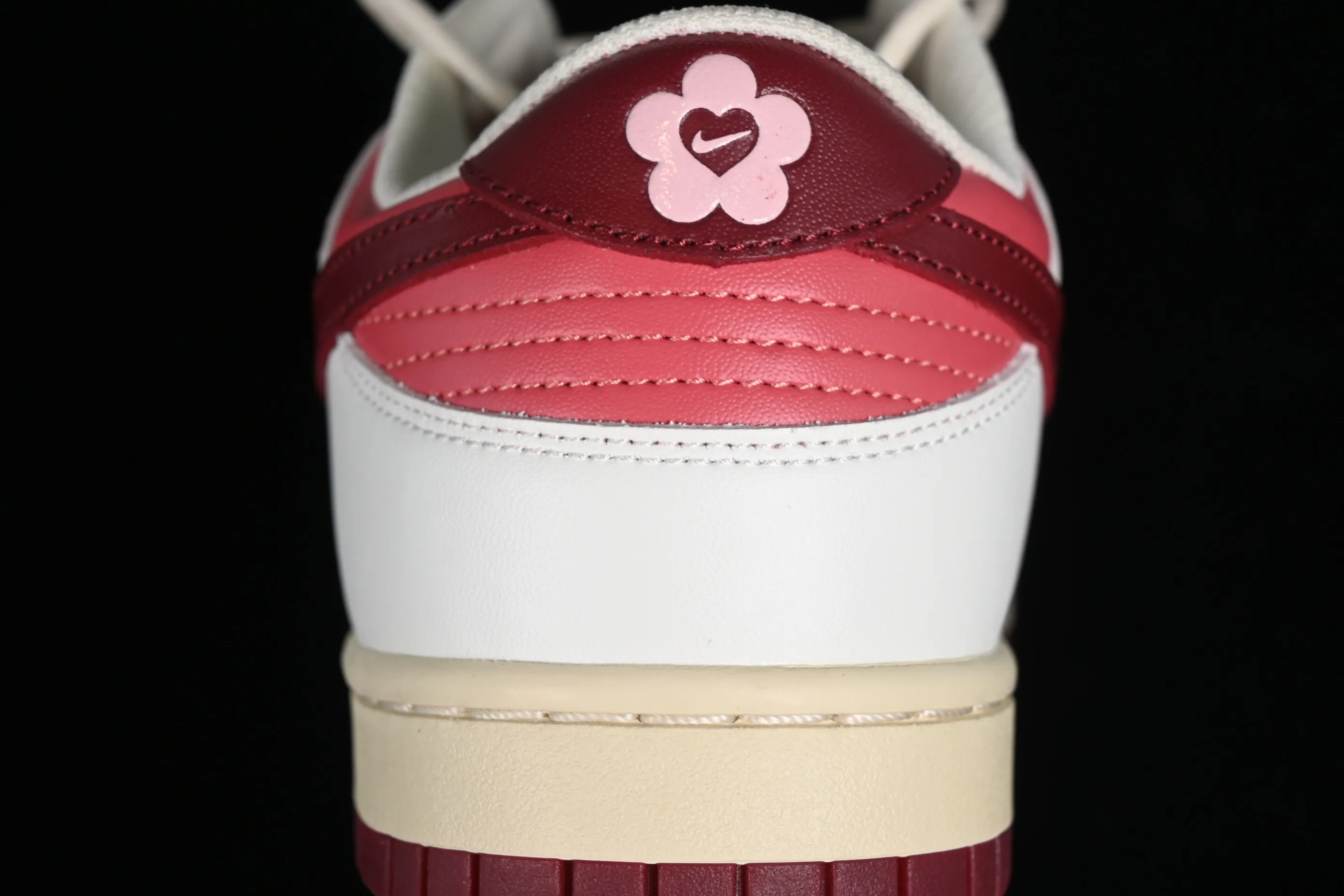 All categories Nk SB Dunk series Nk SB Dunk Low low-top sneakers Nk Dunk Low GS "Valentine's Day" Valentine's Day color SB low-top casual sneakers HF0736-161